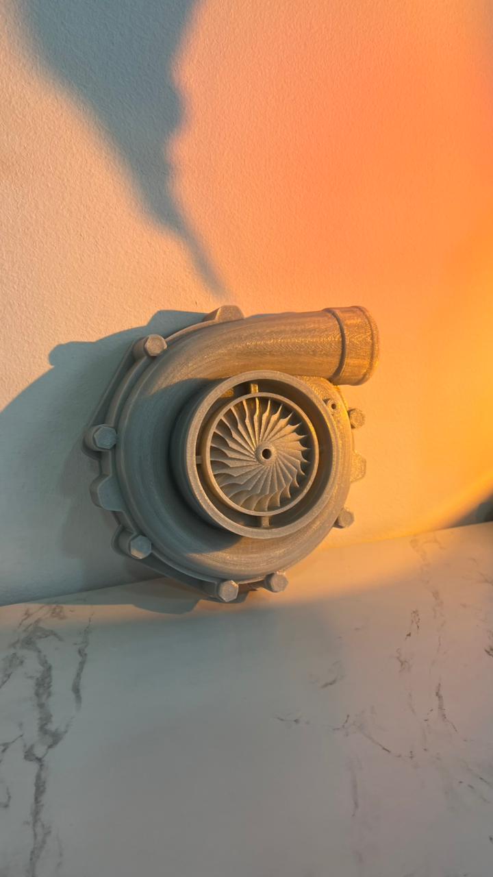Turbina Decorativa 3D – Design Automotivo com Potência e Estilo