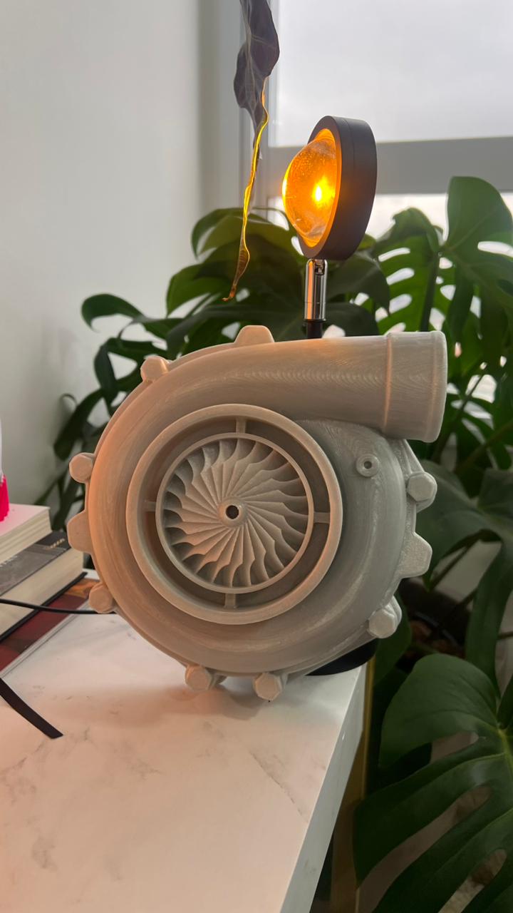 Turbina Decorativa 3D – Design Automotivo com Potência e Estilo